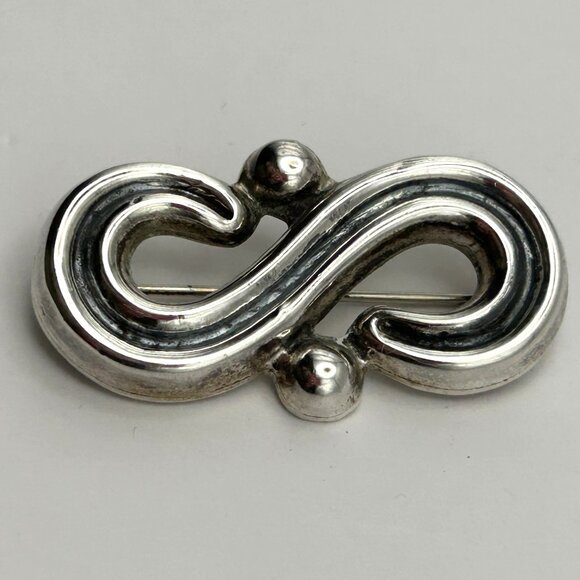 Vintage MMA Sterling Silver 925 Fluted Infinity Loop Brooch Mexico Scroll Pin - Picture 1 of 8